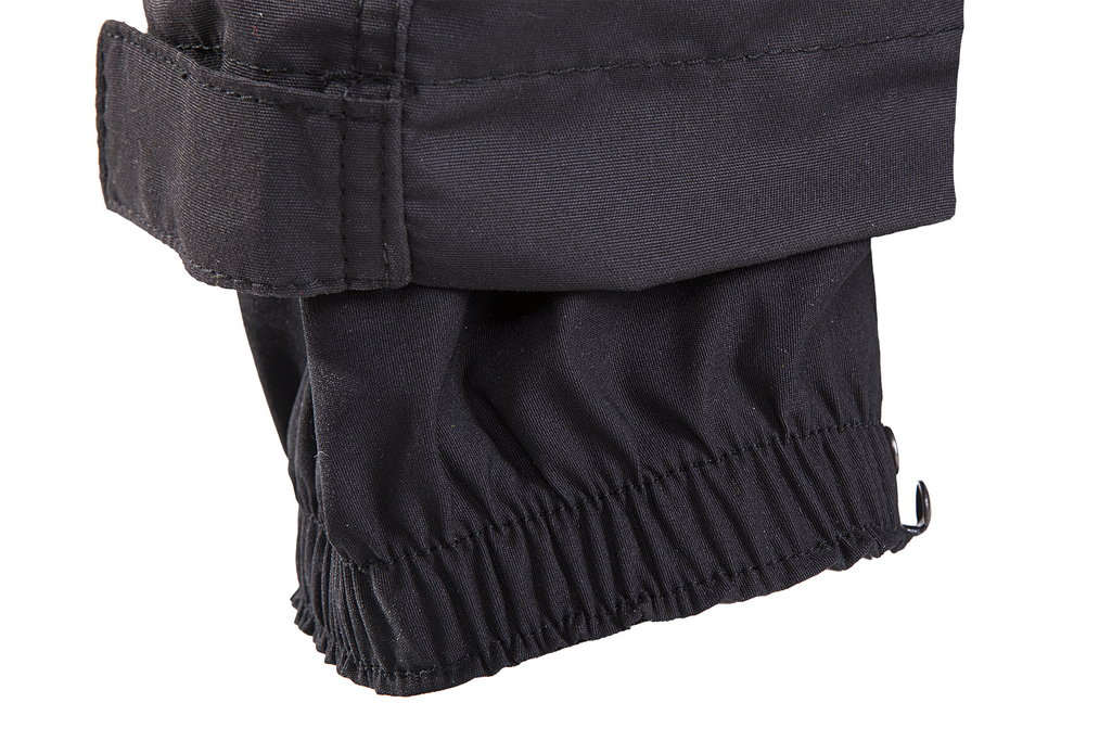 Elasticated gaiter with metal lace hook to fix on shoe laces