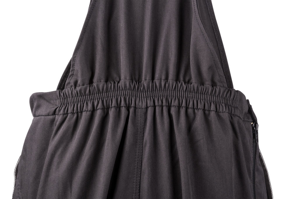 Taille élastique au niveau du dos